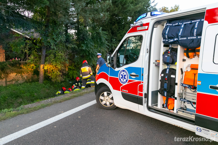 Wypadek w Iskrzyni. Zderzenie auta z motocyklem