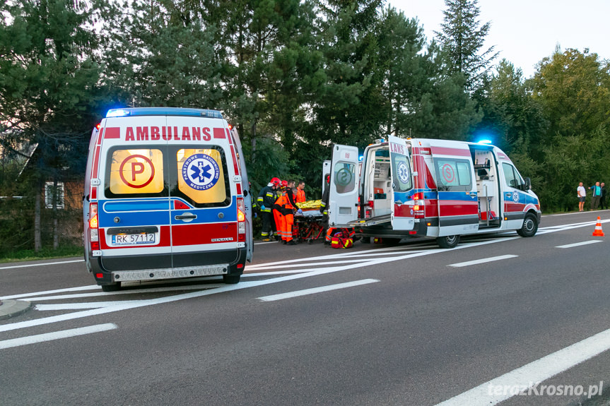 Wypadek w Iskrzyni. Zderzenie auta z motocyklem