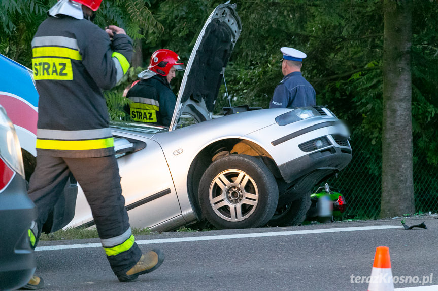 Wypadek w Iskrzyni. Zderzenie auta z motocyklem