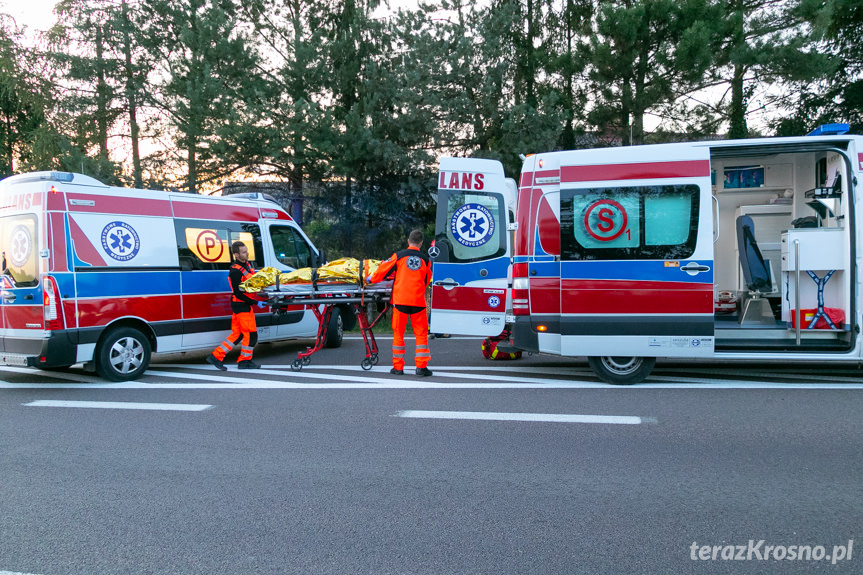 Wypadek w Iskrzyni. Zderzenie auta z motocyklem