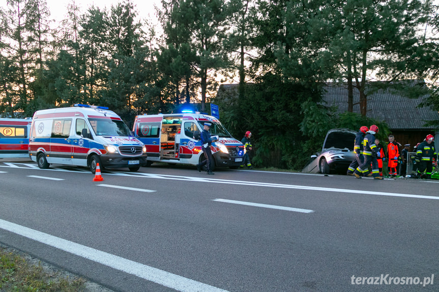 Wypadek w Iskrzyni. Zderzenie auta z motocyklem