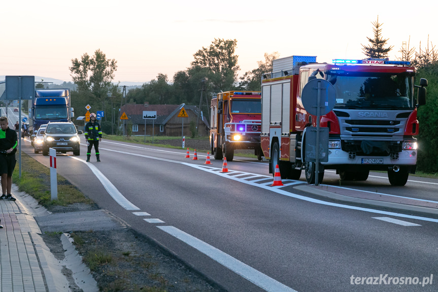 Wypadek w Iskrzyni. Zderzenie auta z motocyklem