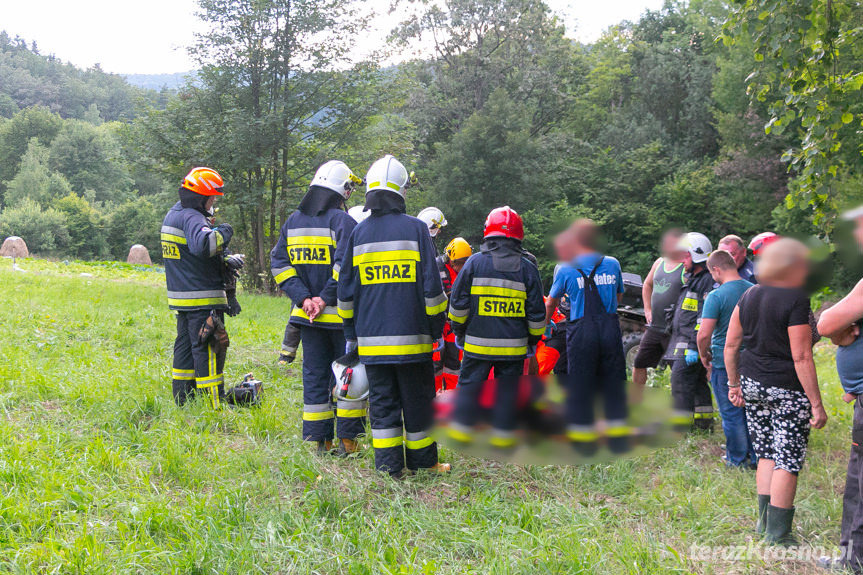 Wypadek w Iwli. Mężczyzna przygnieciony przez ciągnik