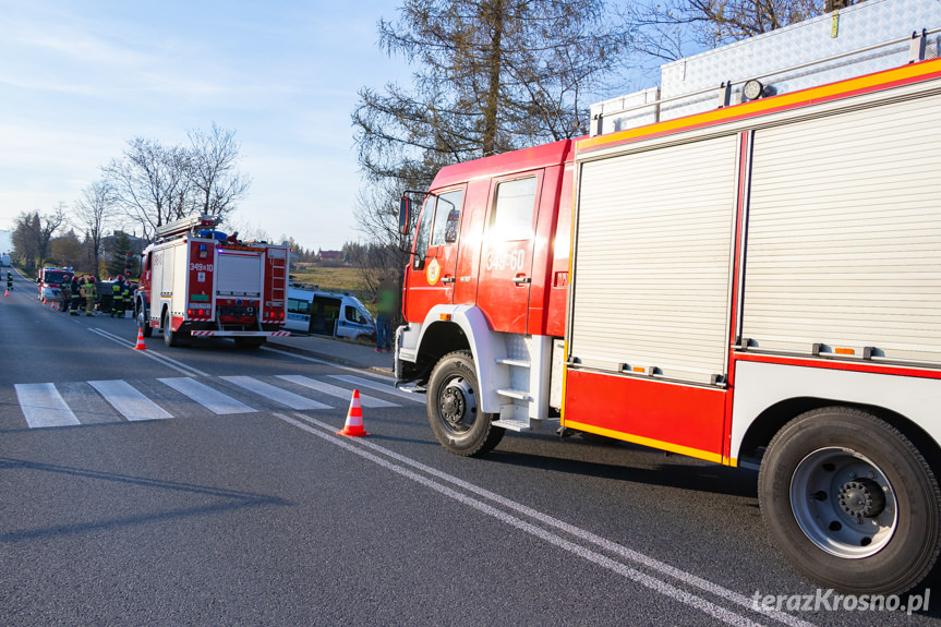 Wypadek w Iwli. Zderzenie samochodu osobowego z ciągnikiem rolniczym