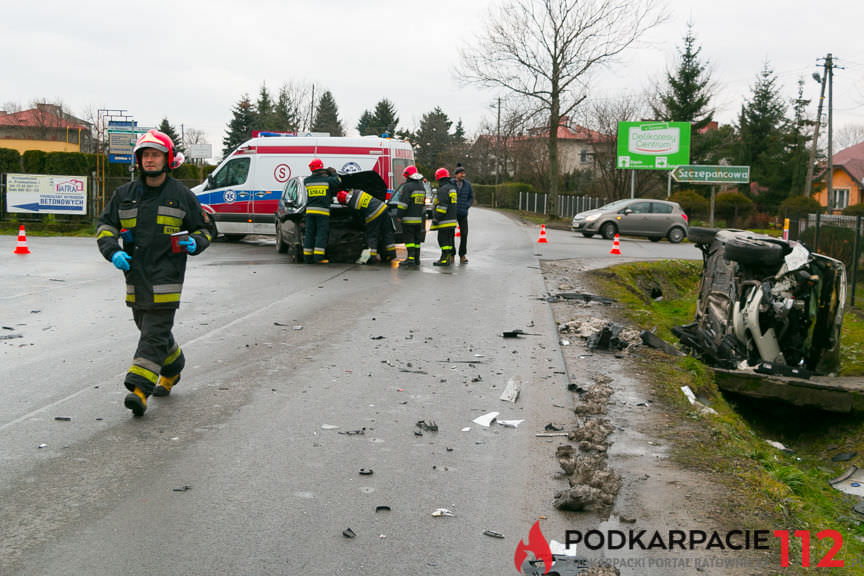 Wypadek w Świerzowej Polskiej na skrzyżowaniu