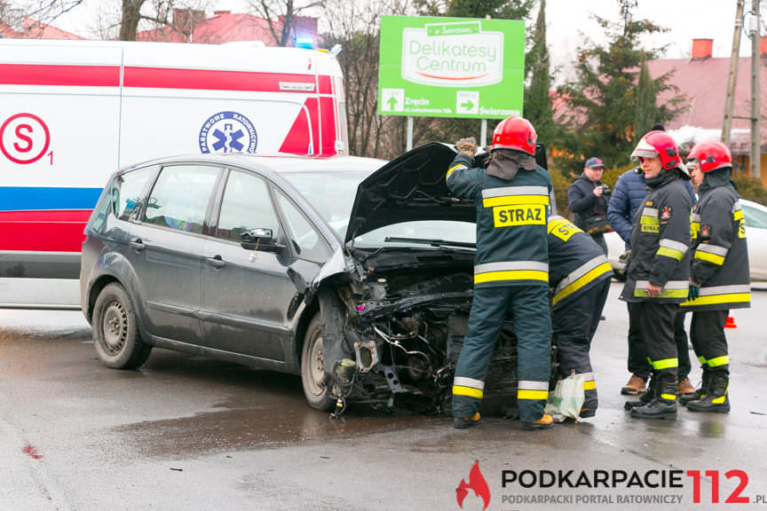 Wypadek w Świerzowej Polskiej na skrzyżowaniu