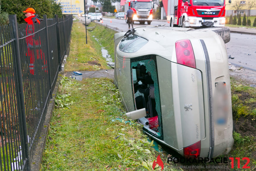 Wypadek w Świerzowej Polskiej na skrzyżowaniu