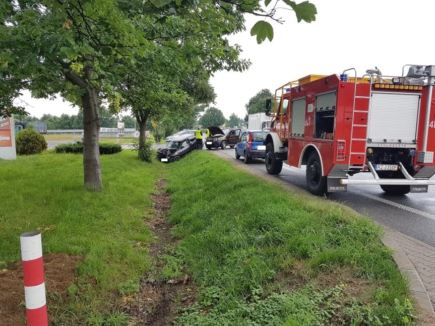 Zdarzenie drogowe na ul.Podkarpackiej w Krośnie