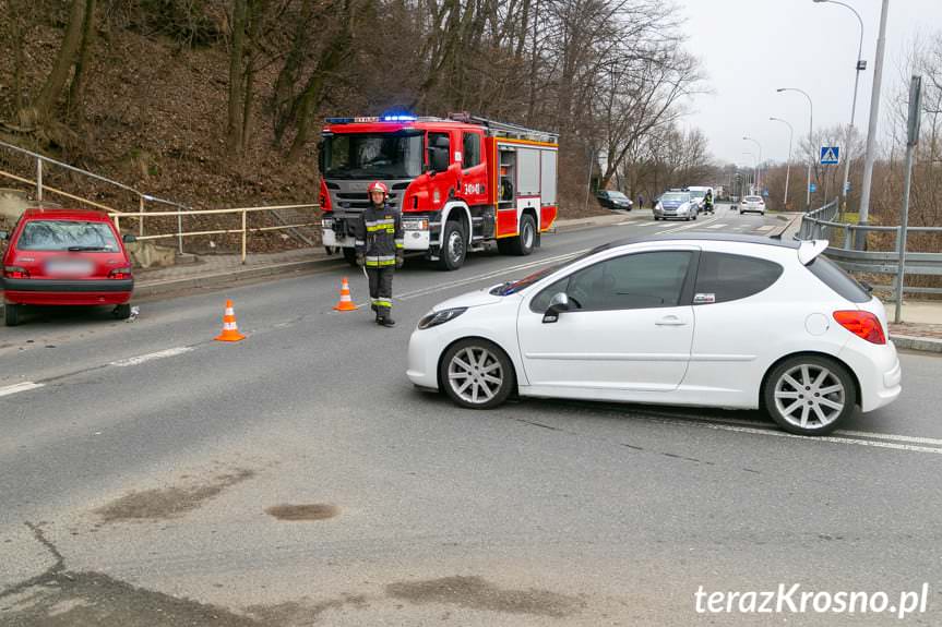 Zderzenie citroena z peugeotem w Krośnie