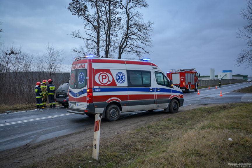 Zderzenie dwóch samochodów osobowych w Stalch 04.01.2020