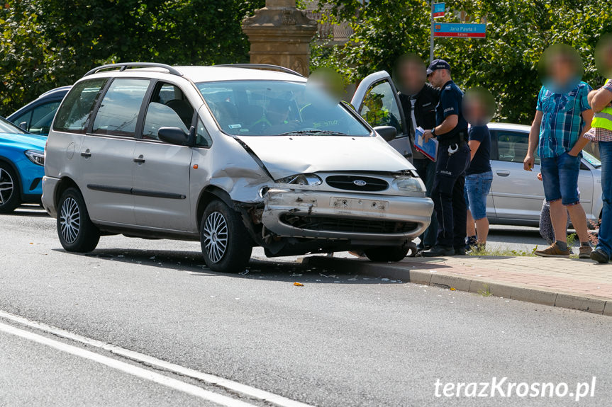 Zderzenie Forda i Audi w Łężanach