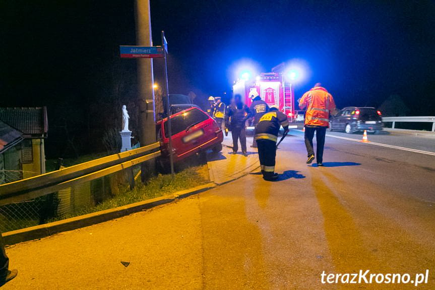 Zderzenie samochodów na Dukielskiej w Miejscu Piastowym