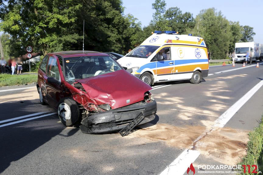 Zderzenie samochodów w Moderówce