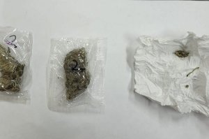 24-latek ukradł whisky i miał przy sobie narkotyki