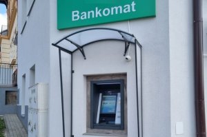 39-latek usiłował włamać się do bankomatu