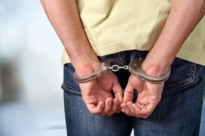 39-latek z Krosna odpowie za włamanie do sklepu