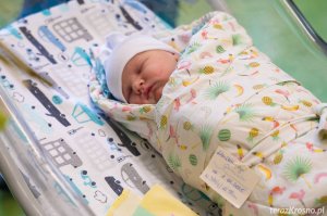 Antoś wita świat jako pierwszy mieszkaniec powiatu krośnieńskiego w 2025 roku!