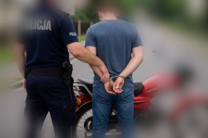 Awantura u ciotki i ucieczka motorowerem po alkoholu