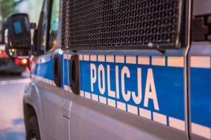 Chciał aby policjanci odwieźli kolegę do domu i wymyślił interwencję