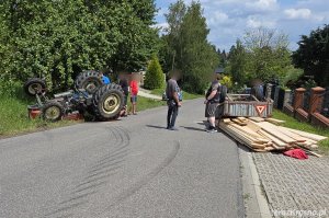 Chorkówka. Ciągnik rolniczy przygniótł traktorzystę