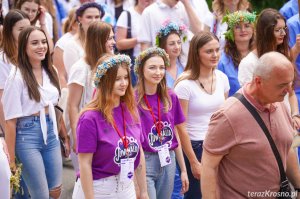 Juwenalia Krosno 2024 rozpoczęte! Ulicami miasta przeszedł barwny korowód