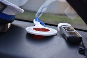 Miał problem z wyjściem z pojazdu. Był kompletnie pijany