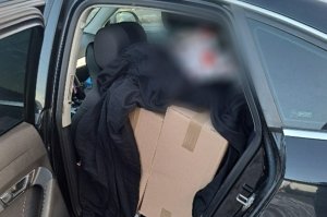 Nielegalne papierosy po dach! Zatrzymanie w Chyrowej