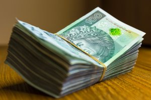 Odebrała telefon, straciła prawie 20 tysięcy złotych