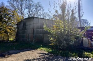 Pod nastolatką załamał się dach