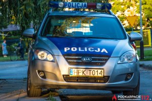 Policjanci pomogli starszej kobiecie 