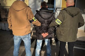 Poszukiwany listem gończym w rękach policjantów