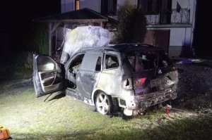 Pożar samochodu w Sieklówce