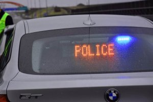 Przekroczył prędkość, nie miał uprawnień
