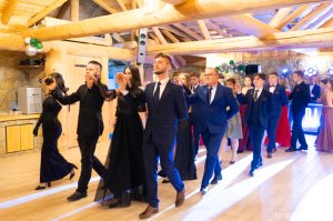 Ta noc należała do nich. Maturzyści ZSGH bawili się na studniówce [ZDJĘCIA]