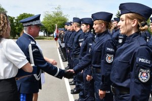 Uroczyste ślubowanie w Rzeszowie. W szeregi policji wstąpiło 50 policjantek i policjantów