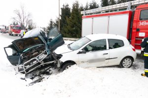 Wypadek w Posadzie Górnej. Zderzenie dwóch pojazdów