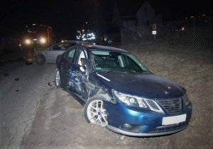 Rozbórz Długi. Zderzenie dwóch samochodów osobowych