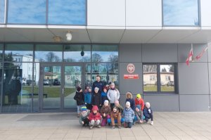 Z dziećmi o policyjnej służbie i pracy w łańcuckiej komendzie