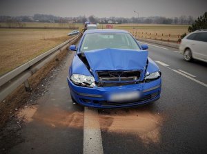 Zderzenie ciężarówki z samochodem osobowym w Rogach